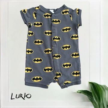 Batman mintás rövid szárú kezeslábas
