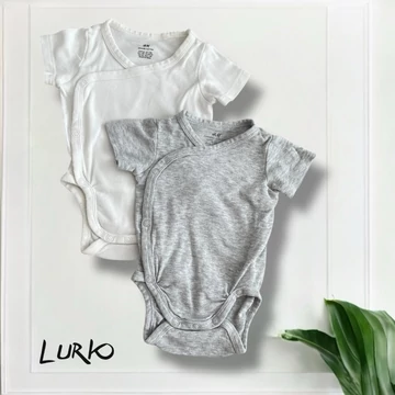 2 db rövid ujjú átlapolt body