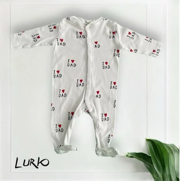 I Love Dad rugdalózó lábfejjel