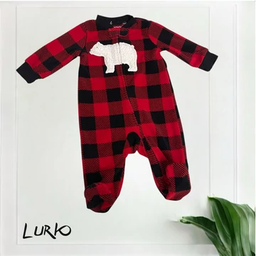 Polár rugdalózó lábfejjel
