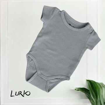 Rövid ujjú ostya mintás body