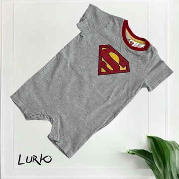 Superman rövid szárú kezeslábas