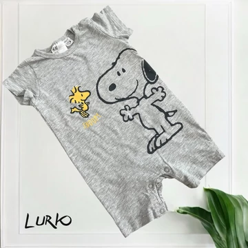 Snoopy mintás kezeslábas