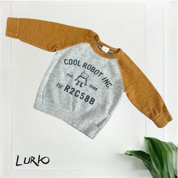 Pulóver felirattal