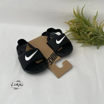 Nike papucs pánttal