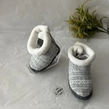 Csúszásgátlós polár mamusz