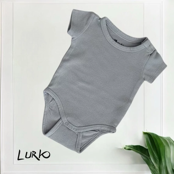 Rövid ujjú ostya mintás body