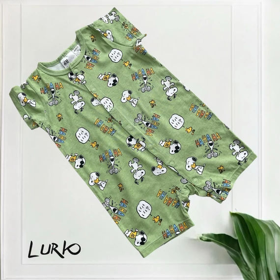 Snoopy rövid szárú kezeslábas